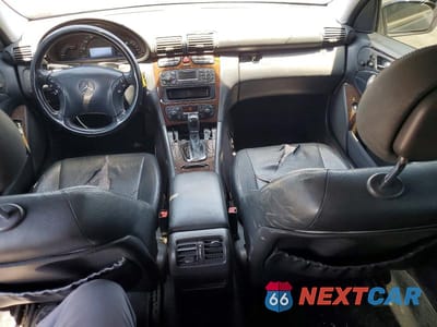 Zdjęcie 8 z 13 samochodu: 2002 MERCEDES-BENZ C 320 VIN:WDBRF64J62F285393 - miniatura