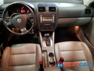 Zdjęcie 8 z 12 samochodu: 2008 VOLKSWAGEN JETTA SE VIN:3VWRM71K78M176070 - miniatura
