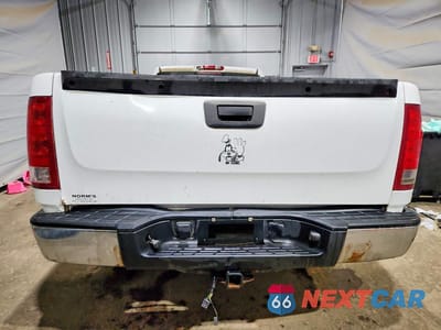 Zdjęcie 6 z 12 samochodu: 2008 GMC SIERRA C1500 VIN:1GTEC14X18Z273921 - miniatura