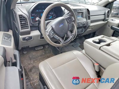 Zdjęcie 8 z 12 samochodu: 2019 FORD F250 SUPER DUTY VIN:1FDBF2B66KED49623 - miniatura