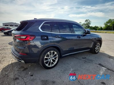 Trzecie zdjęcie samochodu z tyłu: 2021 BMW X5 XDRIVE40I VIN:5UXCR6C00M9F91922 - miniatura