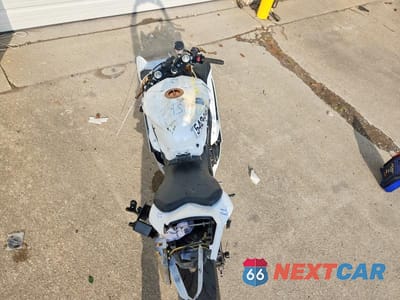 Zdjęcie 6 z 9 samochodu: 2007 YAMAHA YZFR6 L VIN:JYARJ12E77A019180 - miniatura