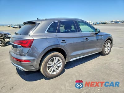 Trzecie zdjęcie samochodu z tyłu: 2023 AUDI Q5 PREMIUM 45 VIN:WA1GAAFY2P2070834 - miniatura