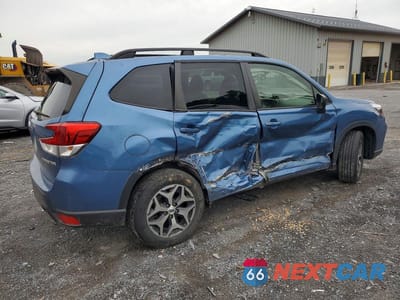 Trzecie zdjęcie samochodu z tyłu: 2020 SUBARU FORESTER PREMIUM VIN:JF2SKAGC5LH445303 - miniatura