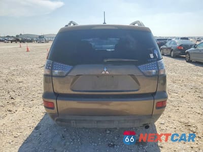Zdjęcie 6 z 13 samochodu: 2011 MITSUBISHI OUTLANDER SE VIN:JA4AS3AW8BU011692 - miniatura
