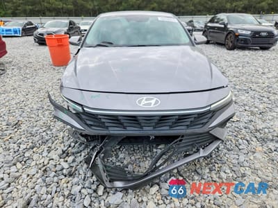Piąte zdjęcie samochodu w środku: 2025 HYUNDAI ELANTRA SE VIN:KMHLL4DG5SU035255 - miniatura