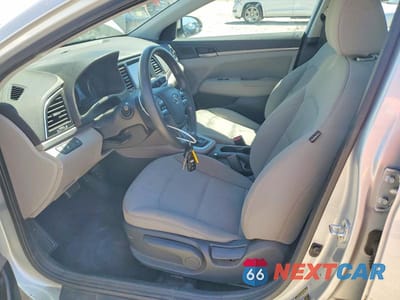 Zdjęcie 7 z 12 samochodu: 2018 HYUNDAI ELANTRA SEL VIN:5NPD84LF4JH347109 - miniatura