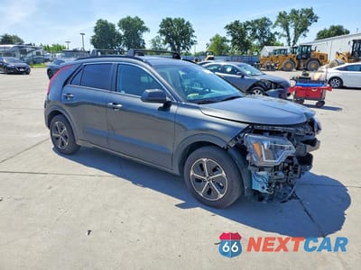 Czwarte zdjęcie samochodu z boku: 2025 KIA NIRO LX VIN:KNDCP3LEXS5270327 - miniatura