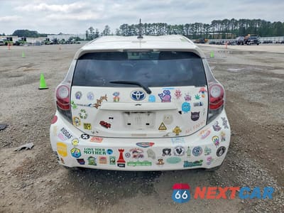 Zdjęcie 6 z 13 samochodu: 2012 TOYOTA PRIUS C FOUR VIN:JTDKDTB38C1510603 - miniatura