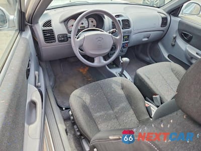 Zdjęcie 8 z 13 samochodu: 2005 HYUNDAI ACCENT GS VIN:KMHCG35C45U350630 - miniatura