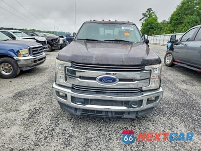 Piąte zdjęcie samochodu w środku: 2017 FORD F350 SUPER DUTY VIN:1FT8W3DT6HEB56095 - miniatura