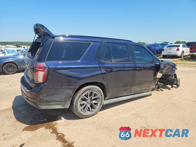 Trzecie zdjęcie samochodu z tyłu: 2022 CHEVROLET TAHOE K1500 Z71 VIN:1GNSKPKDXNR207890 - miniatura