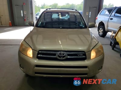 Piąte zdjęcie samochodu w środku: 2006 TOYOTA RAV4 LIMITED VIN:JTMBK31V765007389 - miniatura