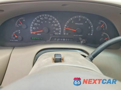 Zdjęcie 9 z 13 samochodu: 2002 FORD EXPEDITION EDDIE BAUER VIN:1FMRU17L82LA29888 - miniatura