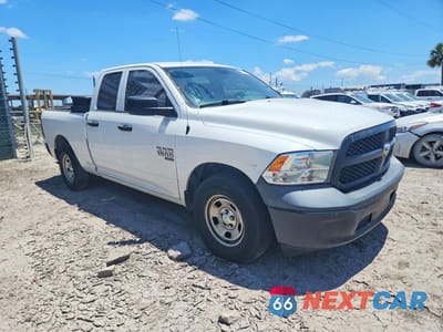 Czwarte zdjęcie samochodu z boku: 2020 RAM 1500 CLASSIC TRADESMAN VIN:1C6RR6FG2LS158408 - miniatura