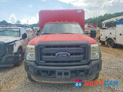 Piąte zdjęcie samochodu w środku: 2016 FORD F550 SUPER DUTY DELIVERY TRUCK VIN:1FDUF5GY7GEA60214 - miniatura