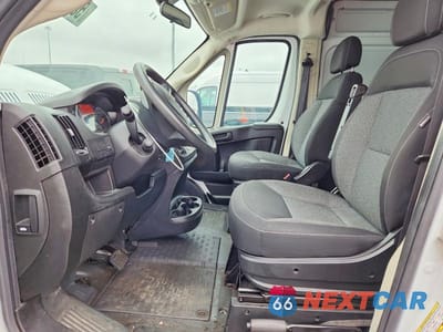Zdjęcie 7 z 13 samochodu: 2018 RAM PROMASTER 2500 2500 HIGH VIN:3C6TRVDG3JE141653 - miniatura