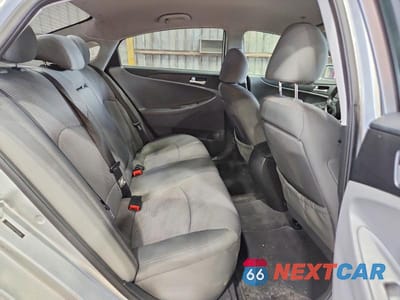 Zdjęcie 10 z 12 samochodu: 2012 HYUNDAI SONATA GLS VIN:5NPEB4AC5CH401583 - miniatura