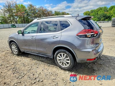 Drugie zdjęcie samochodu z przodu: 2018 NISSAN ROGUE SV VIN:KNMAT2MV8JP563612 - miniatura