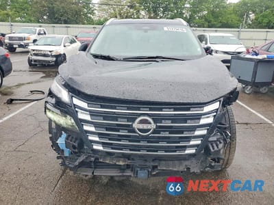 Piąte zdjęcie samochodu w środku: 2026 NISSAN ROGUE SL VIN:5N1BT3CA3TC720221 - miniatura
