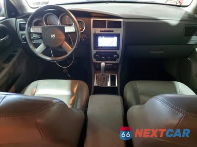 Zdjęcie 8 z 12 samochodu: 2005 DODGE MAGNUM R VIN:2D4GV58275H535416 - miniatura