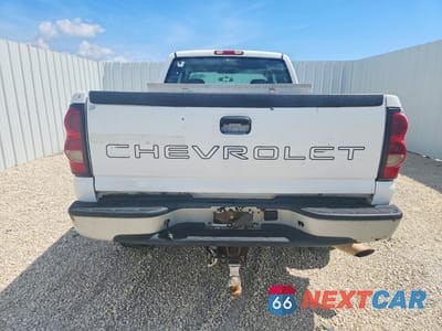 Zdjęcie 6 z 12 samochodu: 2007 CHEVROLET SILVERADO C2500 HEAVY DUTY VIN:1GCHC29U27E165640 - miniatura