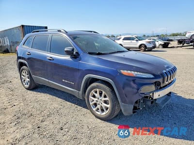 Czwarte zdjęcie samochodu z boku: 2016 JEEP CHEROKEE SPORT VIN:1C4PJLAB8GW140933 - miniatura