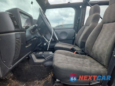Zdjęcie 7 z 12 samochodu: 2004 JEEP WRANGLER VIN:1J4FA39S44P770223 - miniatura