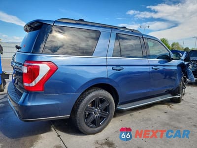 Trzecie zdjęcie samochodu z tyłu: 2020 FORD EXPEDITION XLT VIN:1FMJU1JT8LEA37744 - miniatura