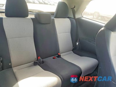 Zdjęcie 10 z 12 samochodu: 2012 TOYOTA YARIS 3-DOOR L VIN:JTDJTUD30CD506450 - miniatura