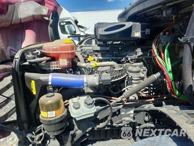 Zdjęcie 7 z 10 samochodu: 2020 FREIGHTLINER CASCADIA 126