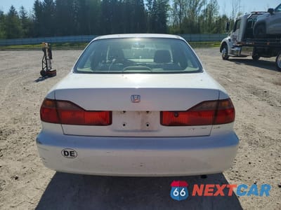 Zdjęcie 6 z 12 samochodu: 1999 HONDA ACCORD DX VIN:1HGCF8543XA012042 - miniatura