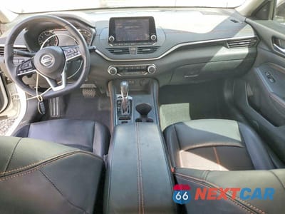Zdjęcie 8 z 12 samochodu: 2020 NISSAN ALTIMA SR VIN:1N4BL4CW2LC240909 - miniatura