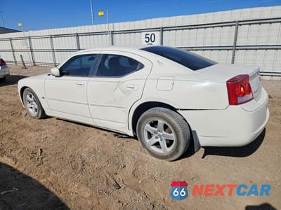 Drugie zdjęcie samochodu z przodu: 2010 DODGE CHARGER SXT VIN:2B3CA3CV2AH125101 - miniatura