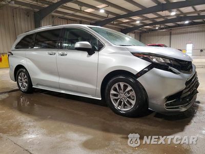 Czwarte zdjęcie samochodu z boku: 2023 TOYOTA SIENNA VIN:5TDYRKEC0PS171765 - miniatura