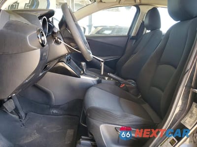 Zdjęcie 7 z 12 samochodu: 2016 SCION IA BASE VIN:3MYDLBZV2GY114022 - miniatura
