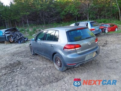 Trzecie zdjęcie samochodu z tyłu: 2012 VOLKSWAGEN GOLF VIN:WVWDB7AJ7CW280044 - miniatura