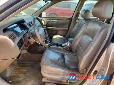 Zdjęcie 7 z 12 samochodu: 2000 TOYOTA CAMRY XLE V6 VIN:4T1BF28K5YU954834 - miniatura