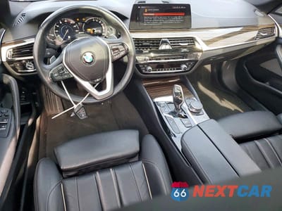 Zdjęcie 8 z 12 samochodu: 2018 BMW 530E VIN:WBAJA9C51JB034089 - miniatura