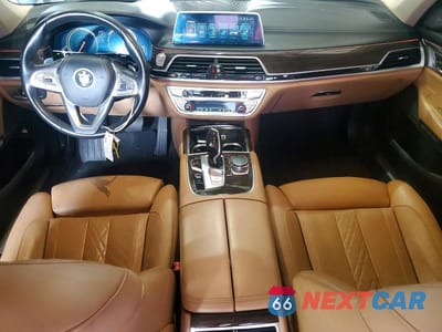 Zdjęcie 8 z 12 samochodu: 2016 BMW 750 I VIN:WBA7F0C50GGL99687 - miniatura