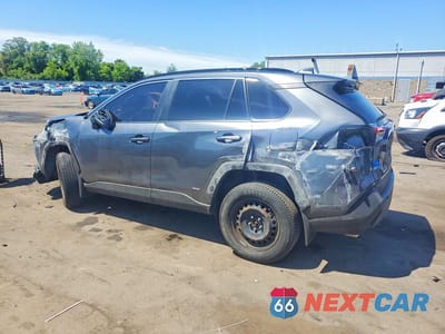 Drugie zdjęcie samochodu z przodu: 2021 TOYOTA RAV4 LE VIN:2T3F1RFV3MC156714 - miniatura