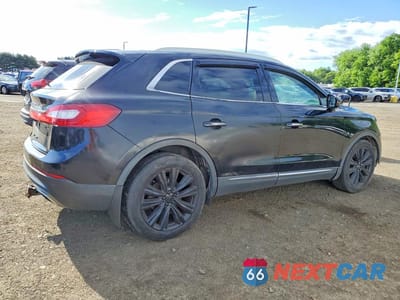 Trzecie zdjęcie samochodu z tyłu: 2017 LINCOLN MKX RESERVE VIN:2LMPJ8LP1HBL29397 - miniatura