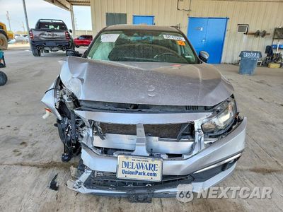 Piąte zdjęcie samochodu w środku: 2019 HONDA CIVIC EX VIN:19XFC1F37KE206175 - miniatura