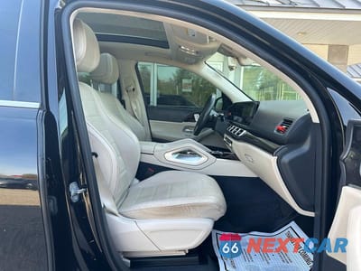 Piąte zdjęcie samochodu w środku: 2020 MERCEDES-BENZ GLS 450 4MATIC VIN:4JGFF5KE6LA125450 - miniatura