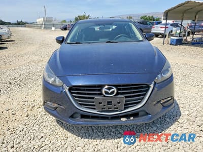 Piąte zdjęcie samochodu w środku: 2017 MAZDA 3 SPORT VIN:JM1BN1K74H1101929 - miniatura