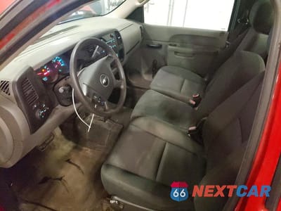 Zdjęcie 8 z 12 samochodu: 2011 CHEVROLET SILVERADO K1500 VIN:1GCNKPE09BZ324273 - miniatura