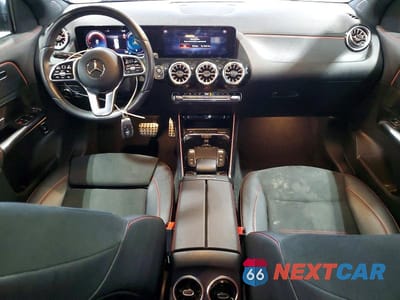Zdjęcie 8 z 14 samochodu: 2022 MERCEDES-BENZ GLA 250 4MATIC VIN:W1N4N4HB0NJ379673 - miniatura