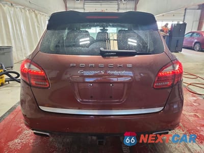 Zdjęcie 6 z 12 samochodu: 2012 PORSCHE CAYENNE S HYBRID VIN:WP1AE2A26CLA92265 - miniatura