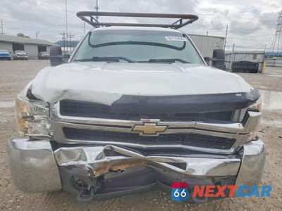Piąte zdjęcie samochodu w środku: 2008 CHEVROLET SILVERADO C3500 VIN:1GBHC34KX8E129759 - miniatura