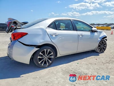 Trzecie zdjęcie samochodu z tyłu: 2019 TOYOTA COROLLA SE VIN:2T1BURHE6KC240065 - miniatura